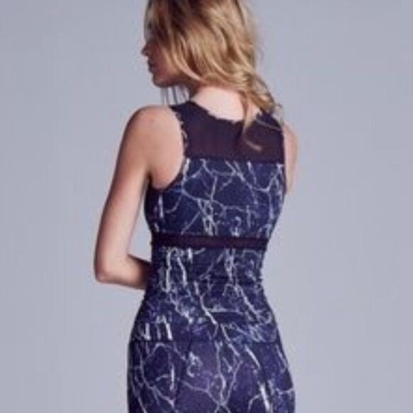 NWT|Varley Blue Mesh Marble Exercise Vest, XS - Picture 2 of 7